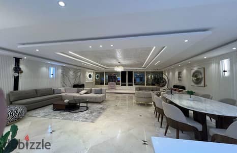 Apartment for Sale in Maadi Star Towers on Maadi Corniche – First Row on the Nile