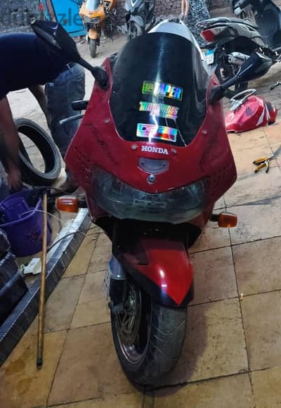 Bike CBR-919RR HONDA 