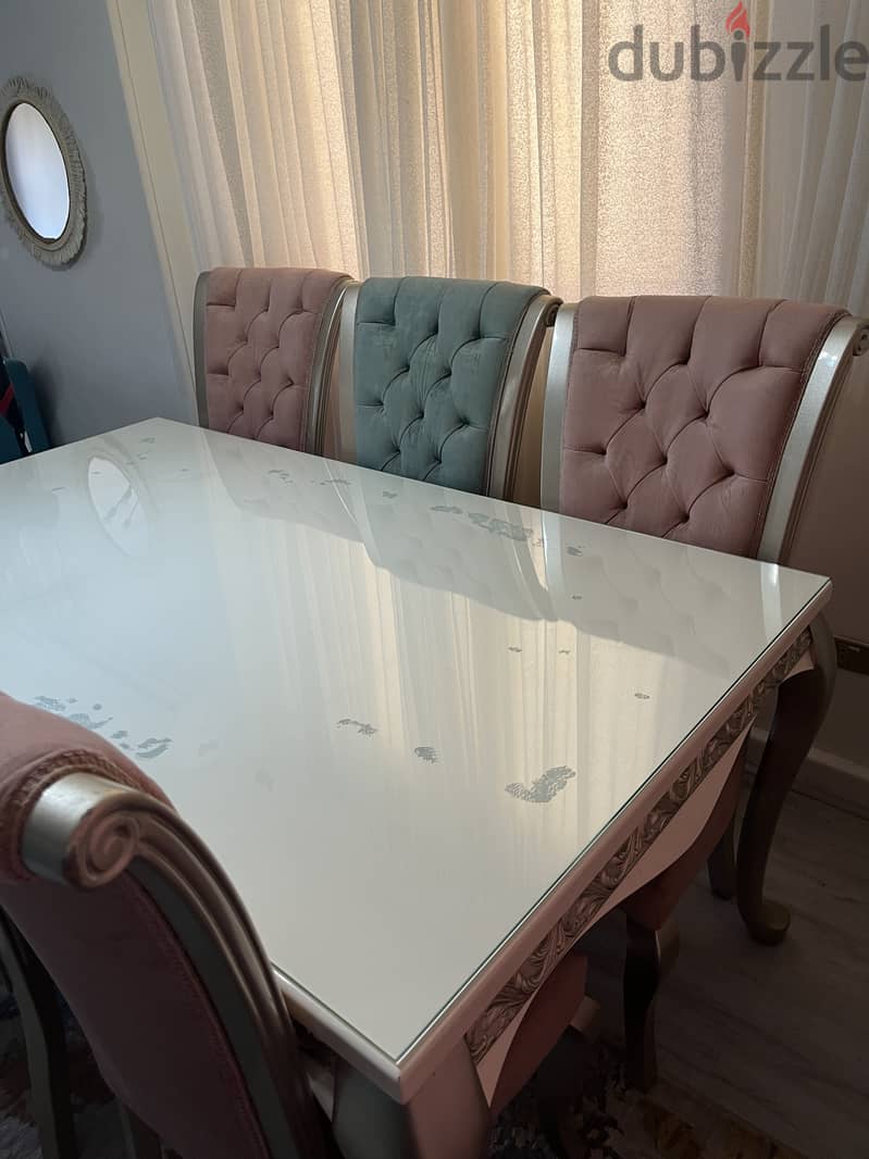 Dining table 9