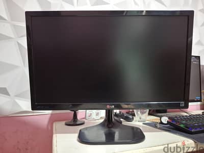 شاشة كمبيوتر LG ips 24 بوصة