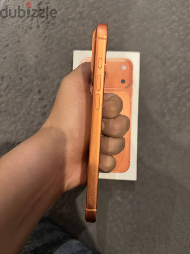 Apple - iPhone 17 Pro Max 2