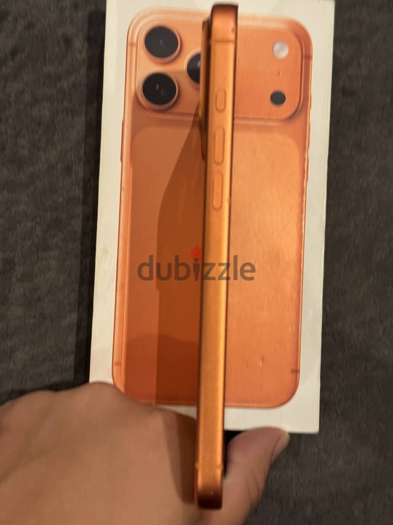 Apple - iPhone 17 Pro Max 7
