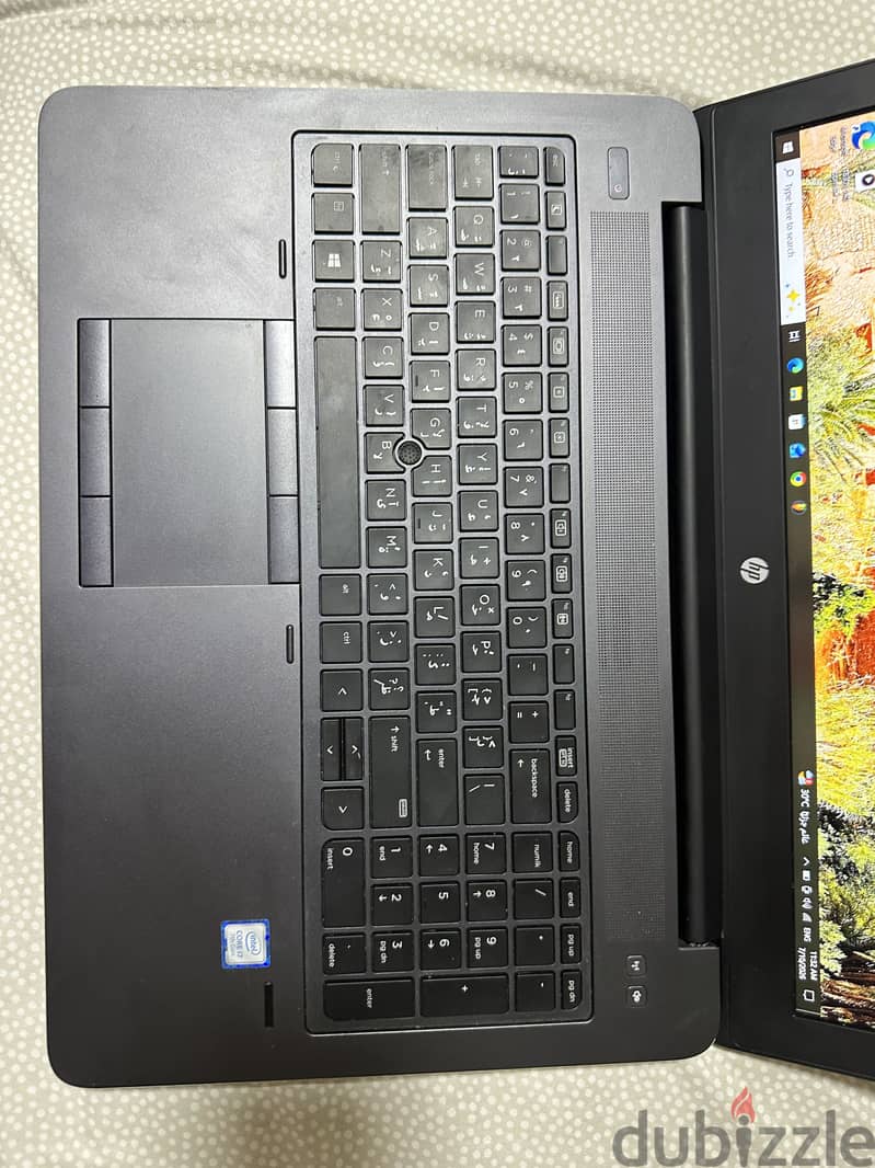HP Z-BOOK 4