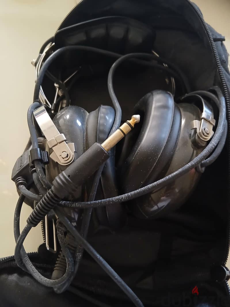 aviator Pilot headset 1
