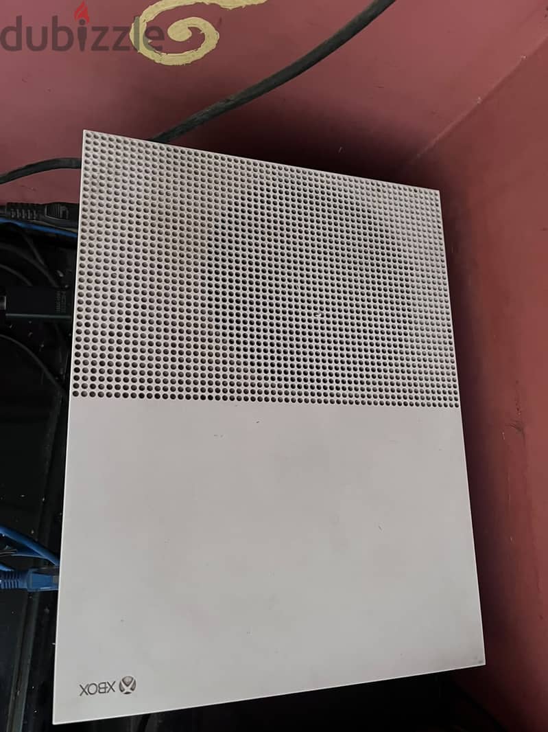 Xbox One S 2