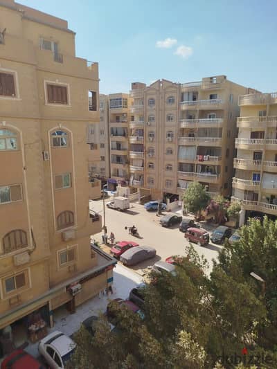 شقة للبيع في حدائق الأهرام منطقة (ن)  200م  تحميل قديم 3 غرف