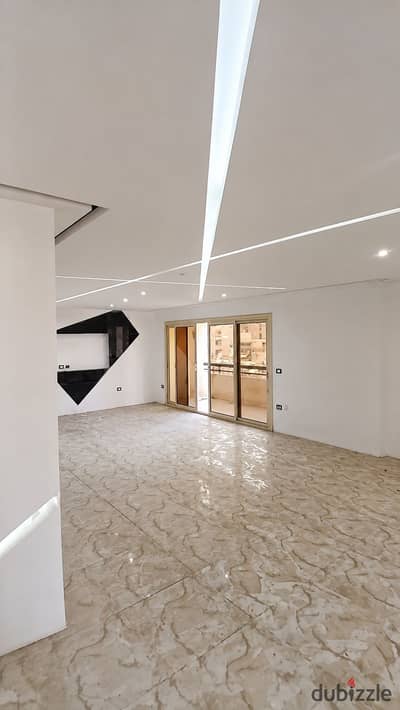 Office 300 sqm for rent in Damascus Main Street in Muhandisin