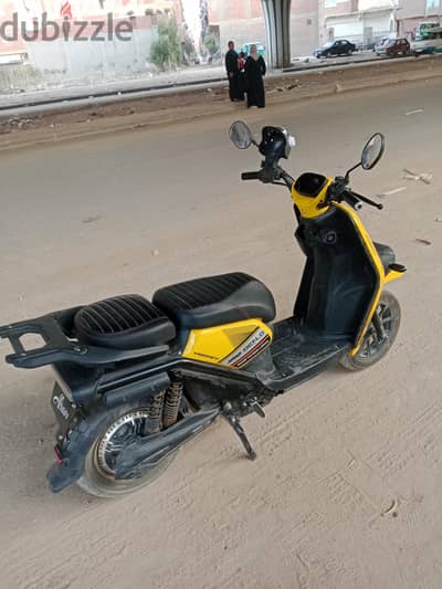 سكوتر بانسي 2000 وات