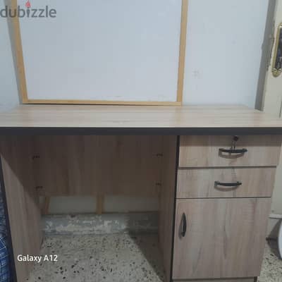 مكتب خشبى استعمال منزلى