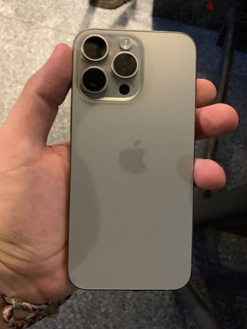 Apple - iPhone 15 Pro Max 5