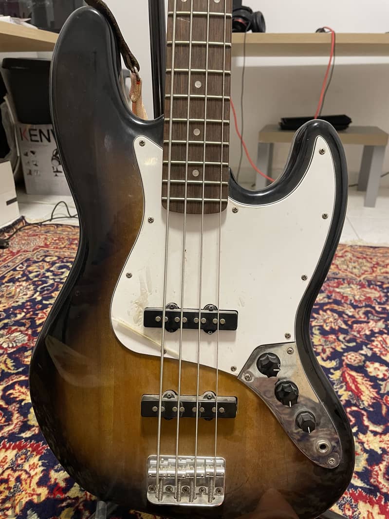 Fender Squire Affinity Jazz Bass 5