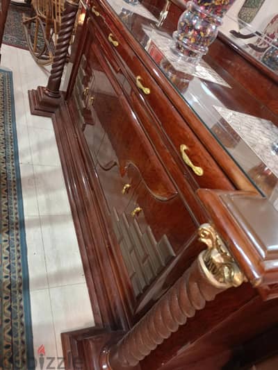غرفة سفرة ٨ كراسى مطعمة بلنحاس