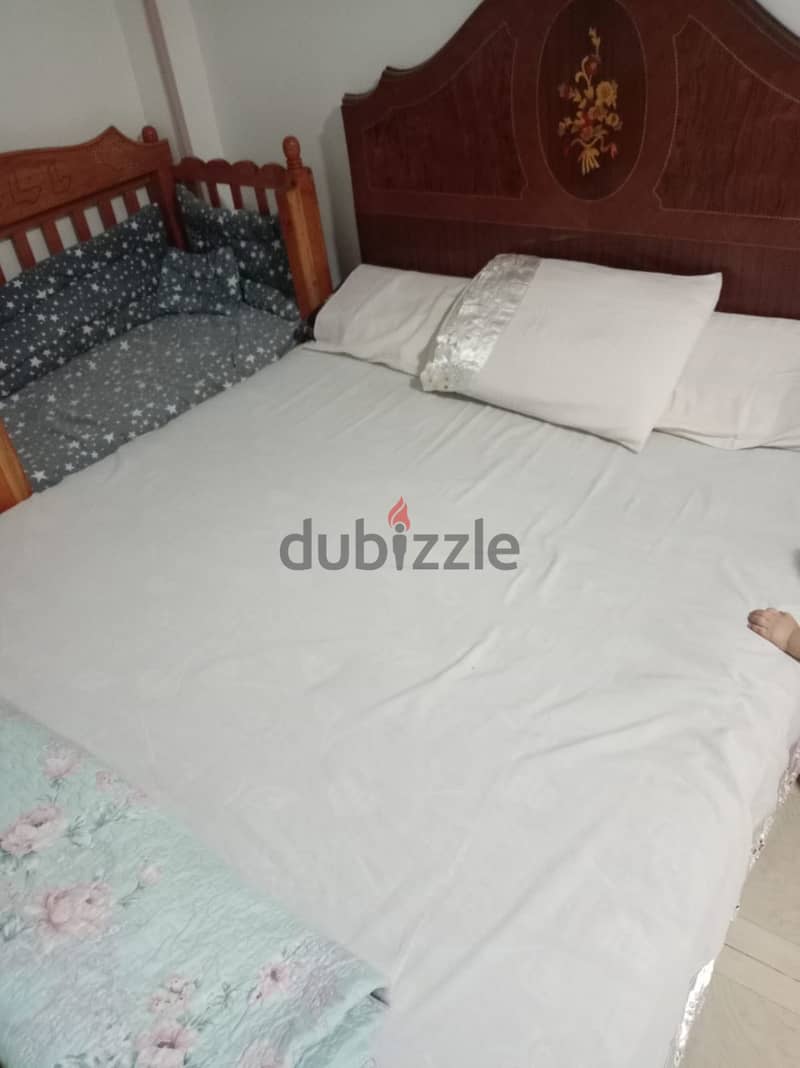 Bed room 1
