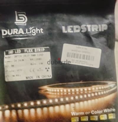 12V لون دافئ 3000K (Warm White) كثافة 120 ليد لكل متر طول الرول 5 متر