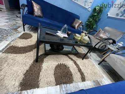 كنبه كبيره حديد مكونه من كرسين وكنبه كبيره وكنبه صغيره