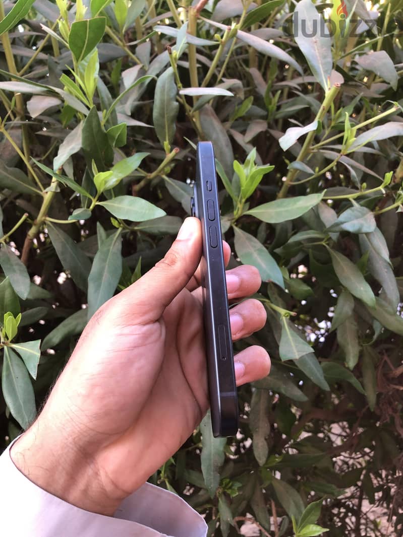 آبل - آيفون 15 2