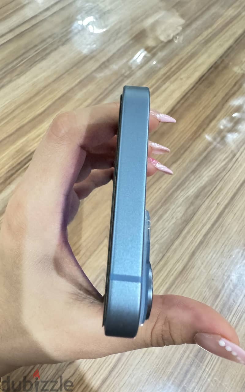 Apple - iPhone 13 5
