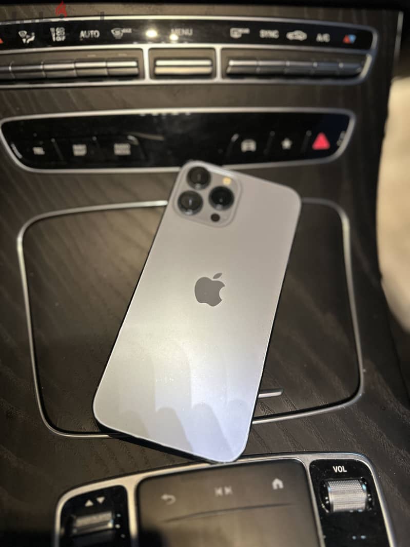 Apple - iPhone 13 Pro Max 3