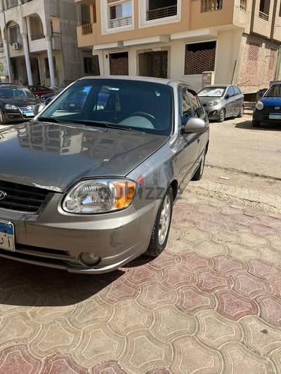 Hyundai Verna 2011