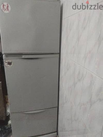 ثلاجه توشيبا 3 باب