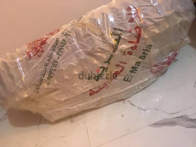 نجفه ابيضّ في اسود