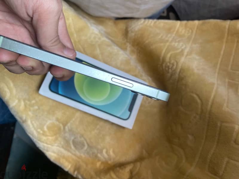 Apple - iPhone 12 5