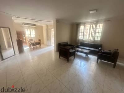 مكتب للايجار دجلة المعادى ٣ غرف مكيف بمطبخ