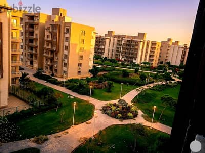 شقه 170 م للايجار المفروش في كمبوند وصال بحري صريح بسعر 26000