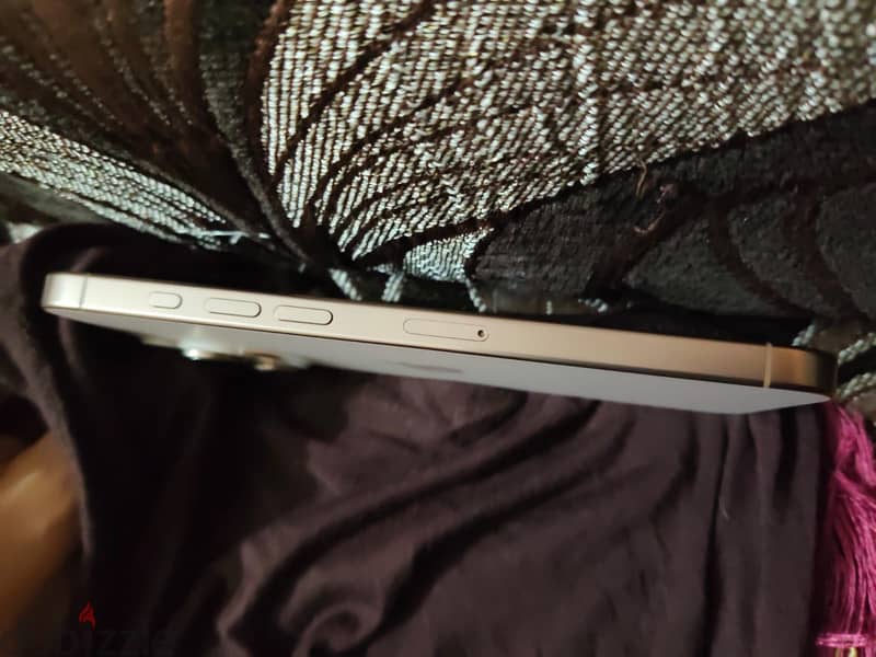 Apple - iPhone 16 Pro Max 3