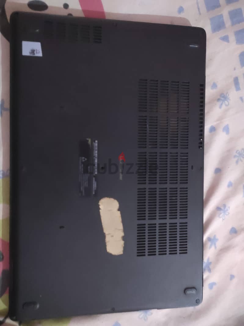 LAPTOP DELL 8