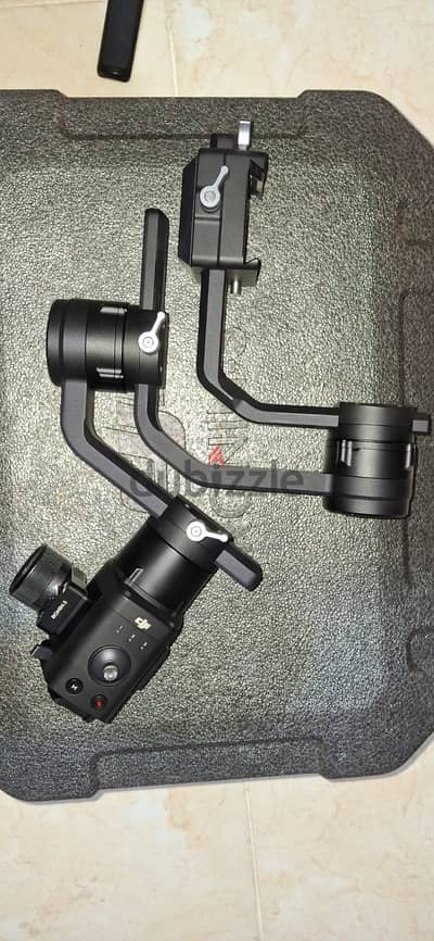 DJI Ronin-S – جيمبل وحامل كاميرا