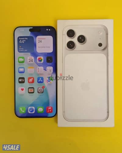iPhone 17 pro silver