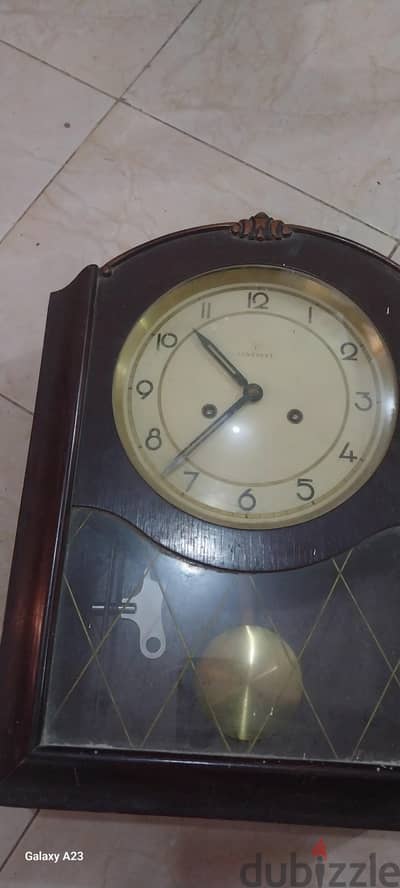 ساعه حائط لمحبي اقتناء التحف الماني اصلي ماركةjunghans