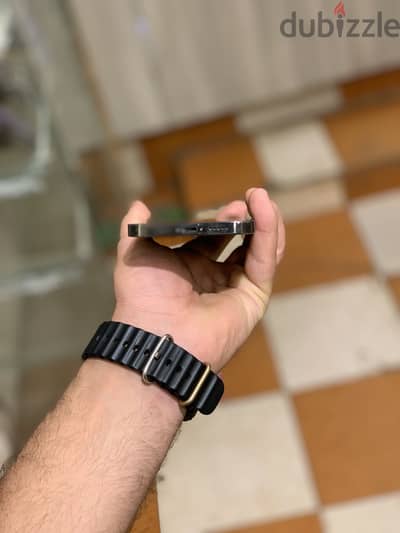 آبل - آيفون 12 برو
