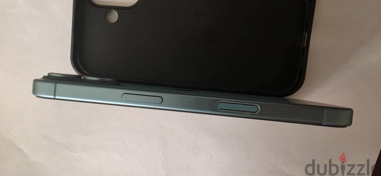 Apple - iPhone 16 4
