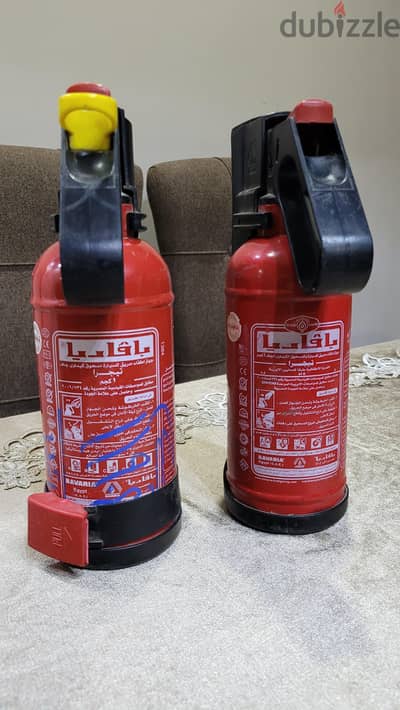  للبيع: عدد ٢ طفاية حريق صغيرة ١ كجم ماركة بافاريا