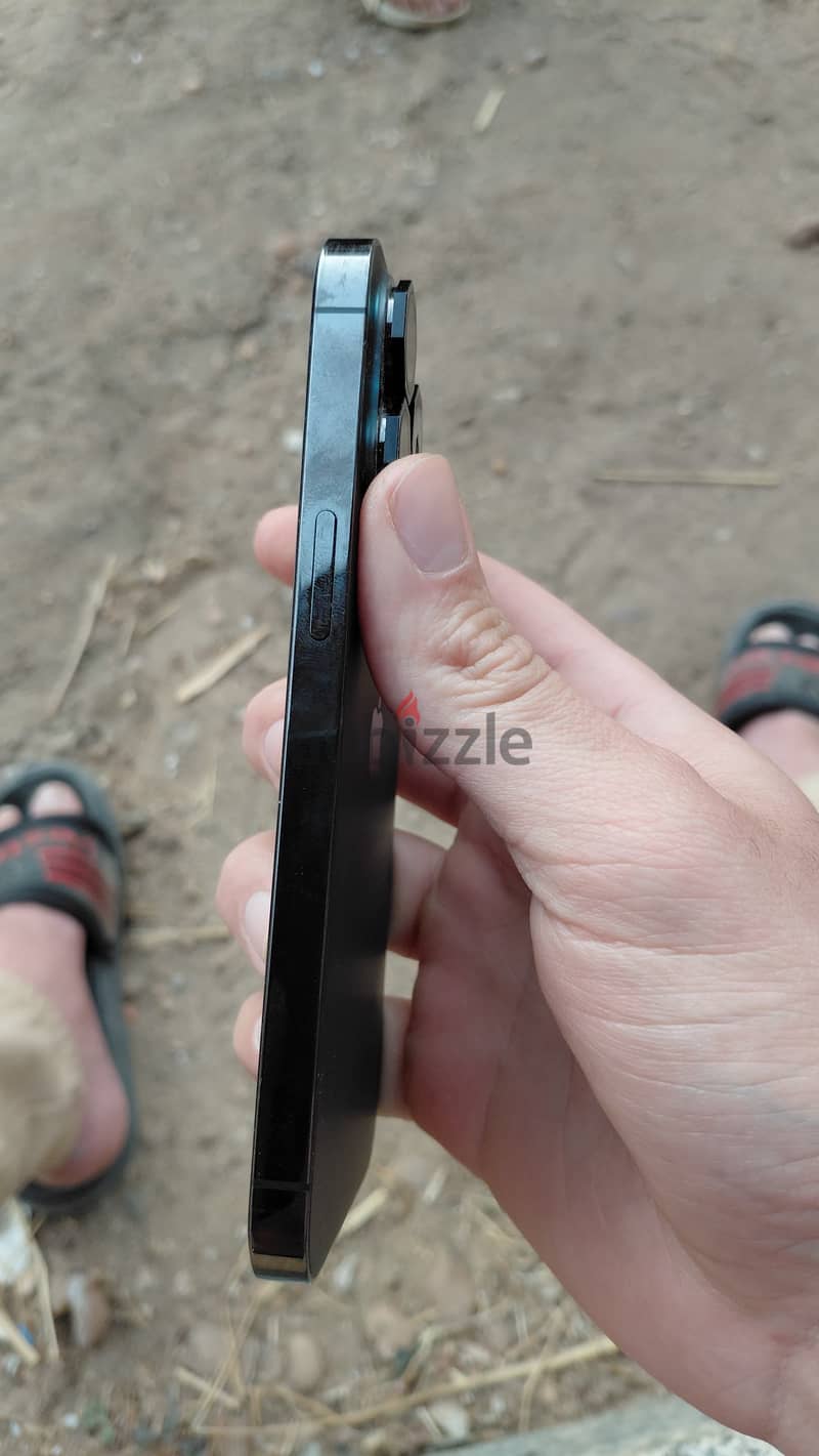 Apple - iPhone 13 Pro 1