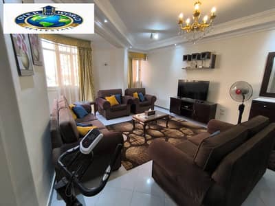Furnished apartment for rent in Maadi, Degla, consisting of two bedrooms, a reception, a bathroom, and a kitchen on the second floor with an elevator in a distinguished location.