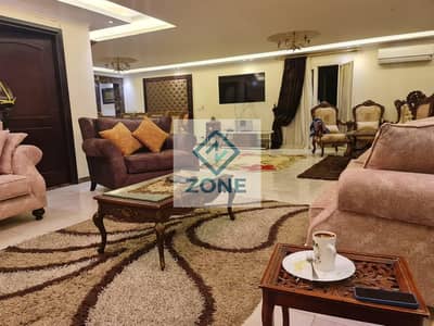 شقه للبيع بمدينتى B3 مساحه نموذج 700 320 متر .