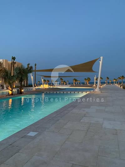 Luxurioud Fully furnished Chalet for sale with pool view & near to the beach - in Mangroovy Red Sea