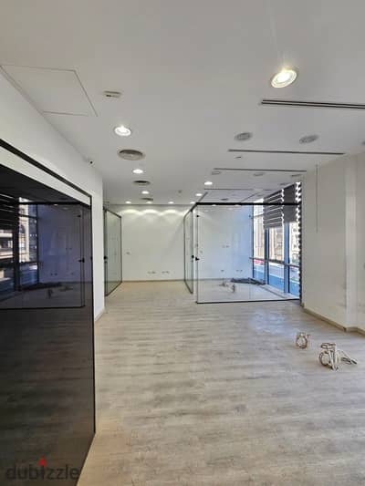 مكتب اداري 115م للايجار في Leven Square التجمع الخامس