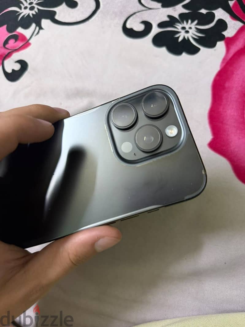 Apple - iPhone 16 Pro 2