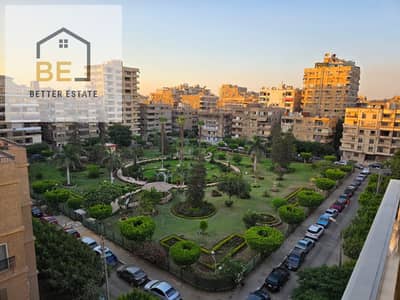 شقة للبيع في موقع مميز متفرعات شارع عمار بن ياسر الحجاز مصر الجديدة