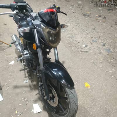 بنلي ايطالي 150