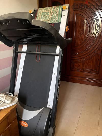 مشاية للبيع