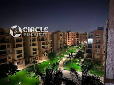 فيو مميز تشطيب كامل مفروشة بالكامل شقة ١٩٦م للبيع (إعادة بيع) في مدينتي B8 القاهرة الجديدة