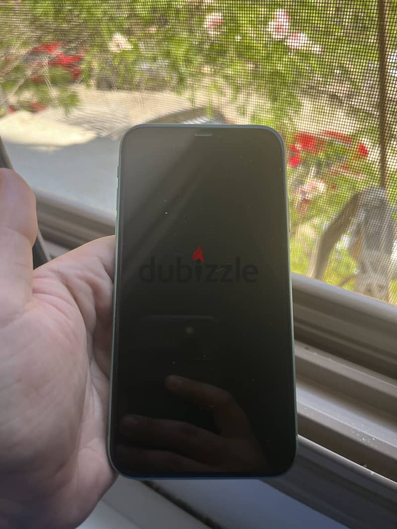 Apple - iPhone 11 4