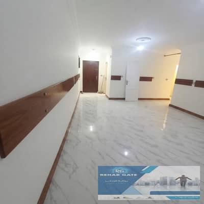 For rent in Al-Rehab, a 127 sqm apartment, very distinguished location, excellent finishing by a company, with kitchen and air conditioners.