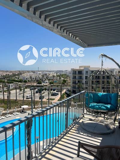 متشطب و مفروش بالكامل شاليه ١٤٠م بفيو مميز للإيجار في مراسي فايا Marassi Faya الساحل الشمالي North Coast