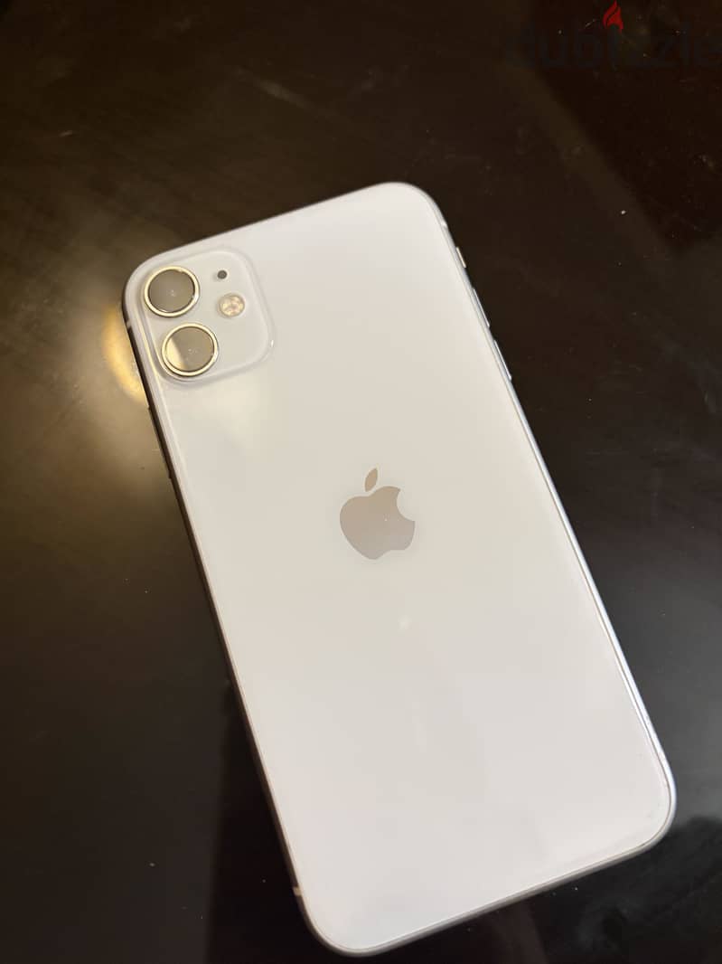 Apple - iPhone 11 4